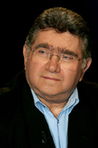 Claude All�gre
      (140 x 210 Pixel)