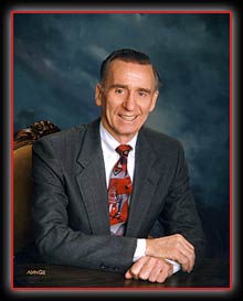 Walter Cunningham
      220 x 273 Pixel