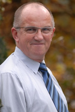 Edgar L. G�rtner
      250 x 372 Pixel