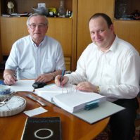 Gerlich (links)und Tscheuschner (rechts)
      199 x 199 Pixel